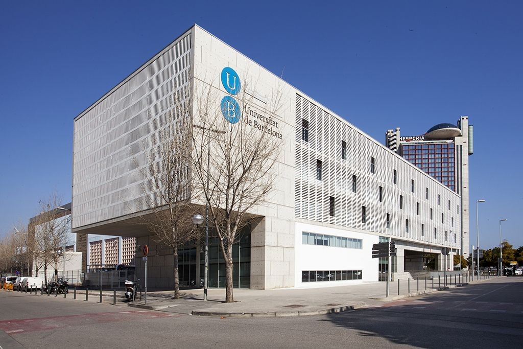 Celebració de les II Jornades Odontològiques, a la Facultat de Medicina i Ciències de la Salut de la Universitat de Barcelona